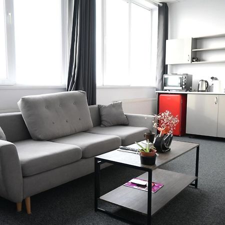 אוטופן Luana Airport Apartments #9 מראה חיצוני תמונה